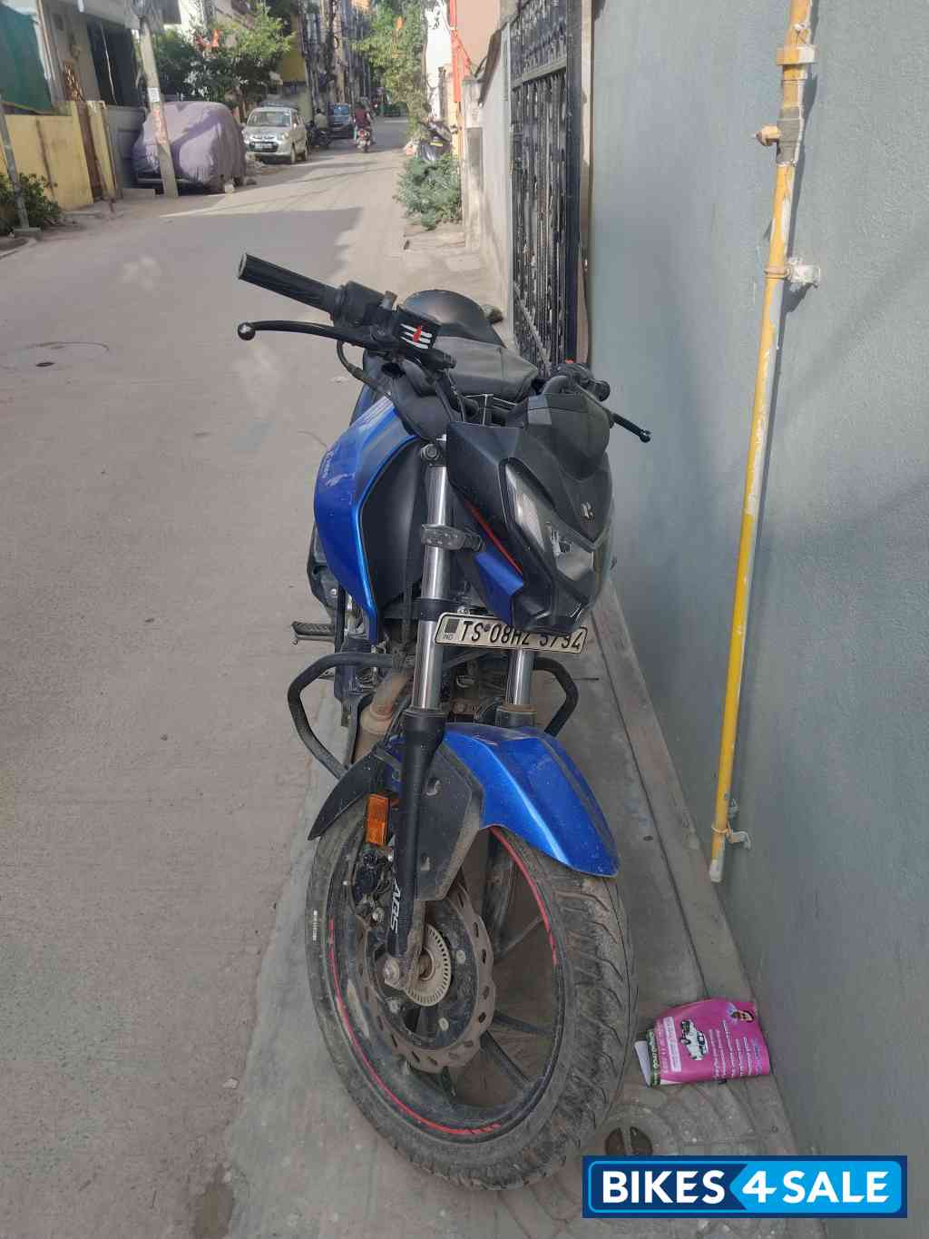 Blue Hero Xtreme 160R