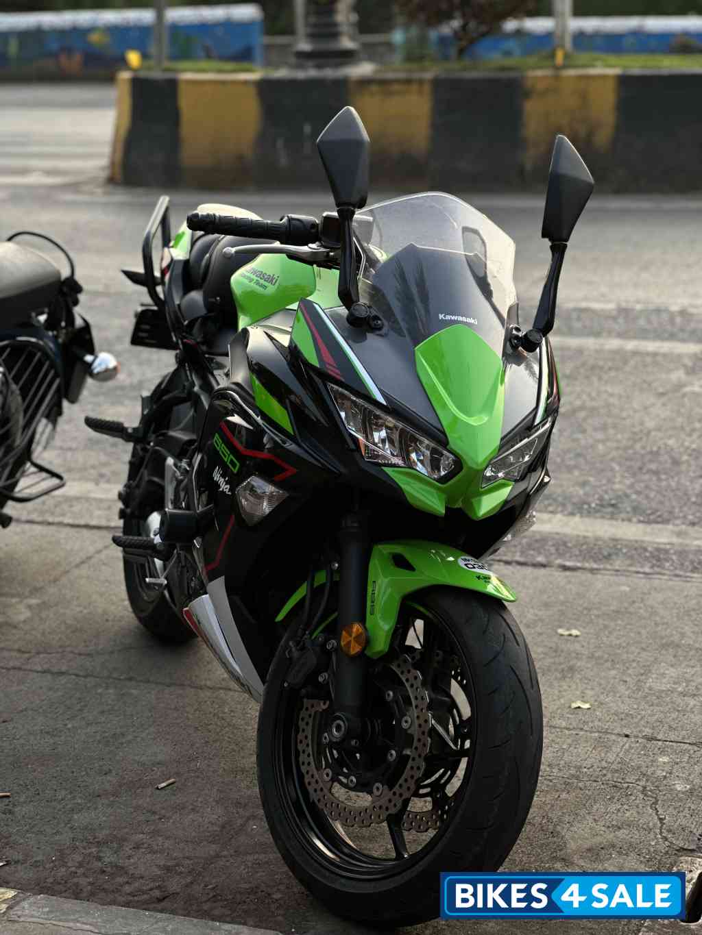 Green Kawasaki Ninja 650 BS6 2021