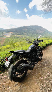 Yezdi Adventure Matte