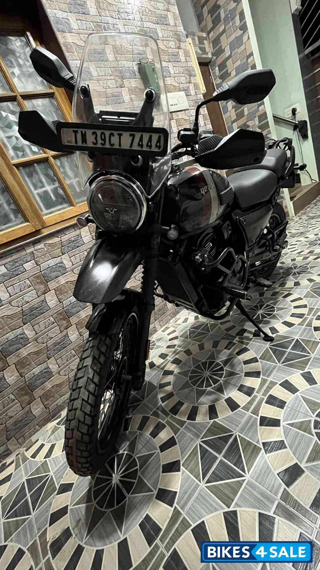 Yezdi Adventure Matte