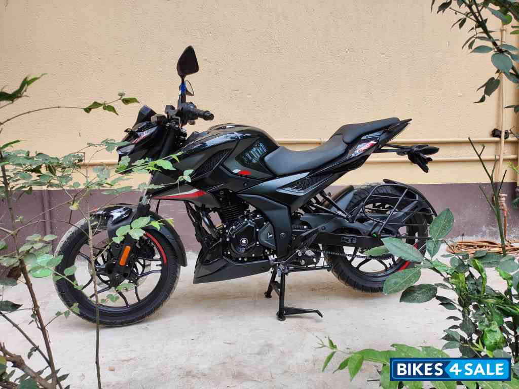Bajaj Pulsar N160 Dual Channel ABS
