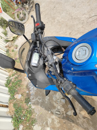 Blue Suzuki Gixxer SF