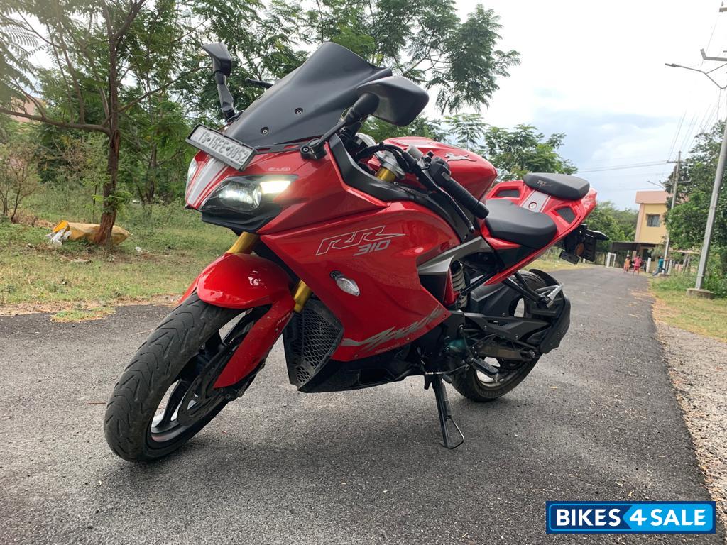Red TVS Apache RR 310