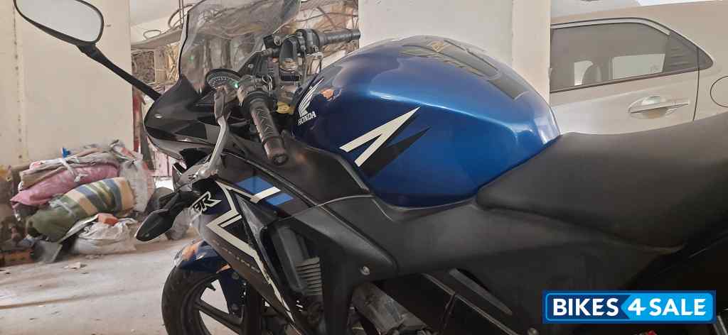 Blue Honda CBR 150R