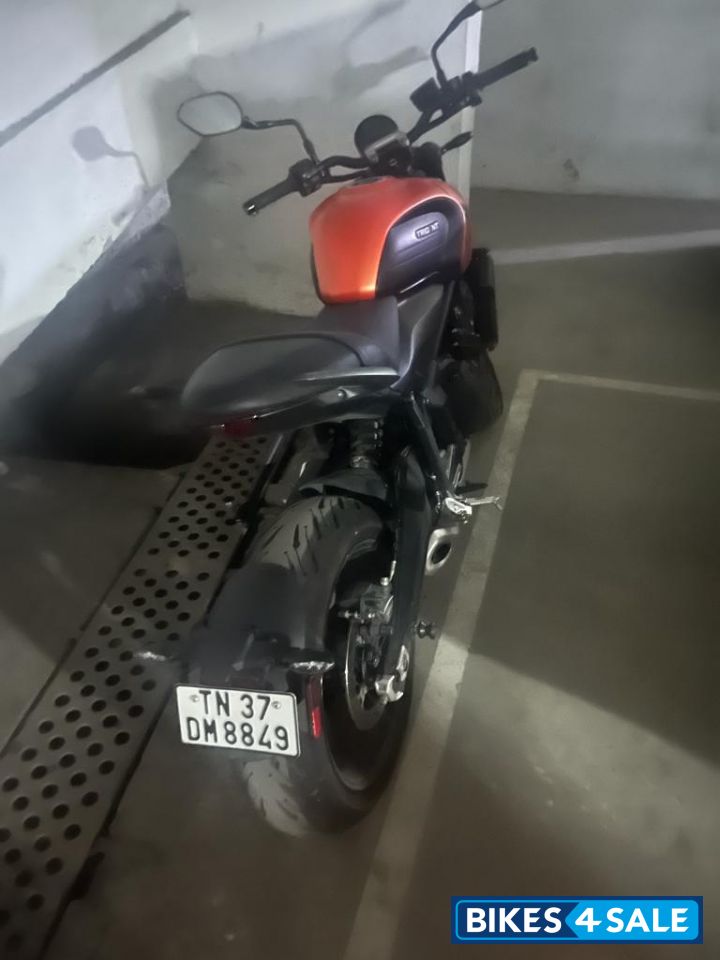 Orange Triumph Trident Orange Triumph Trident