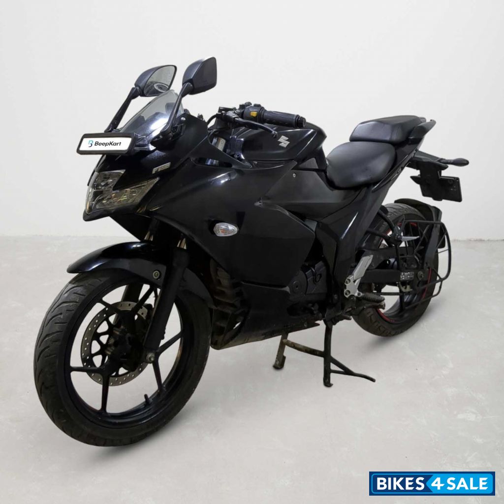 Suzuki Gixxer SF
