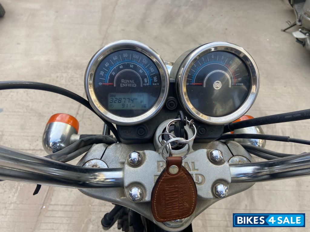 Lightning Royal Enfield Thunderbird 350