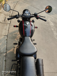 Stealth Black Royal Enfield Classic Stealth Black