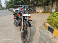 Stealth Black Royal Enfield Classic Stealth Black