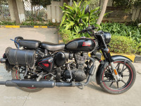 Stealth Black Royal Enfield Classic Stealth Black