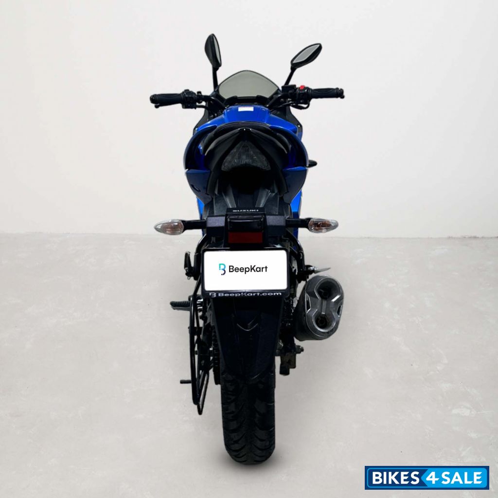 Suzuki Gixxer SF