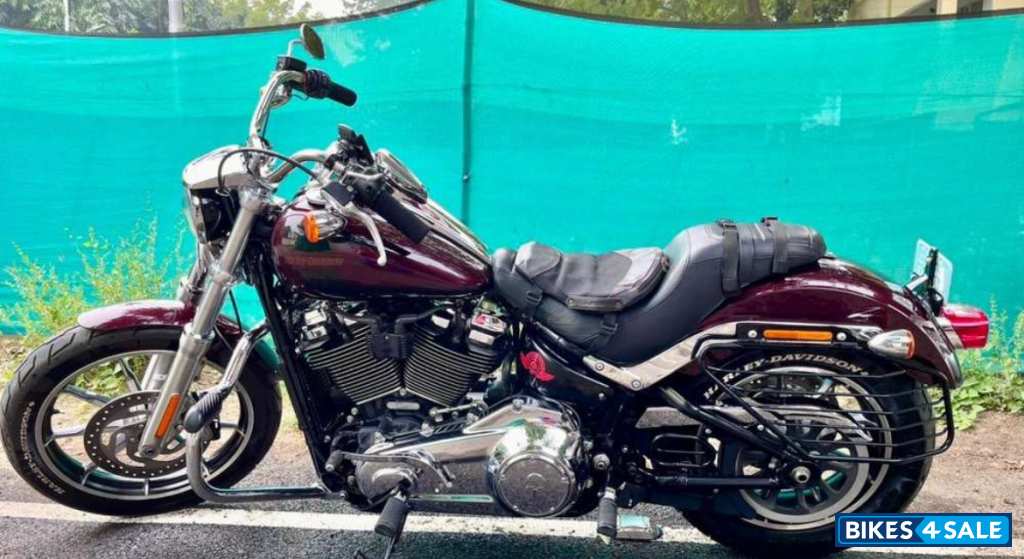 Maroon Harley Davidson Low Rider