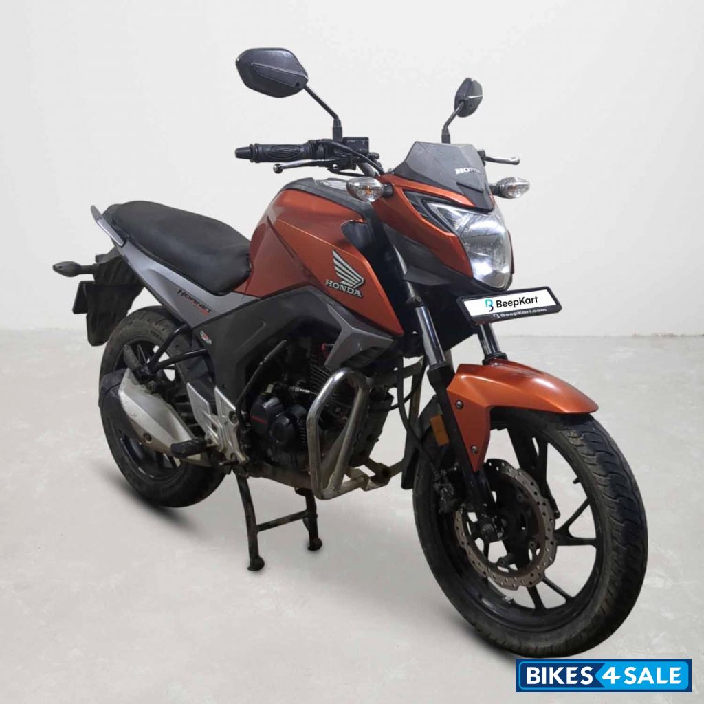 Honda CB Hornet 160R Honda CB Hornet 160R