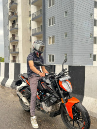 Ebony Black KTM Duke 250
