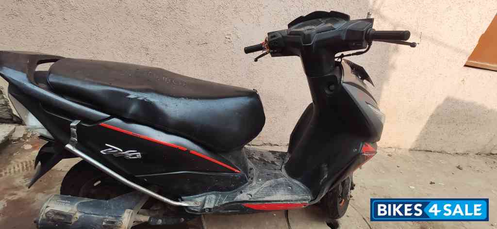 Grey Honda Dio Deluxe