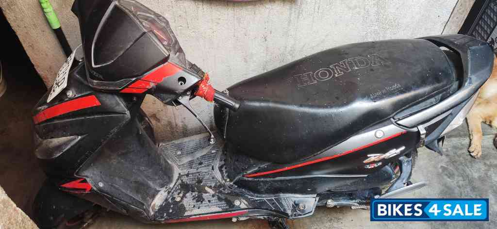 Grey Honda Dio Deluxe