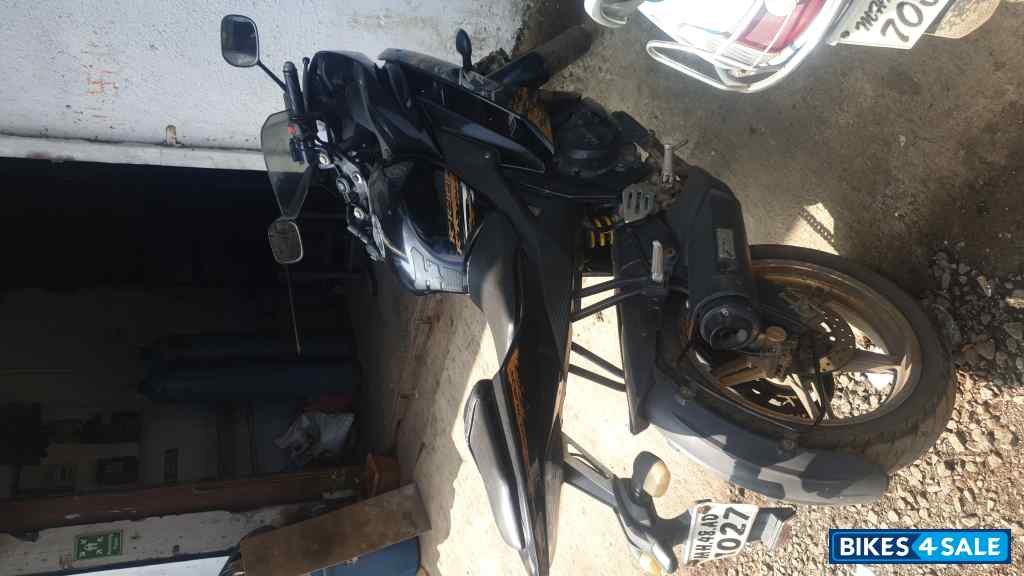 Yamaha YZF R15 V2 Yamaha YZF R15 V2