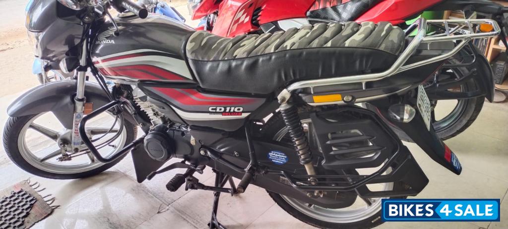 Honda CD 110 Dream Deluxe BS6