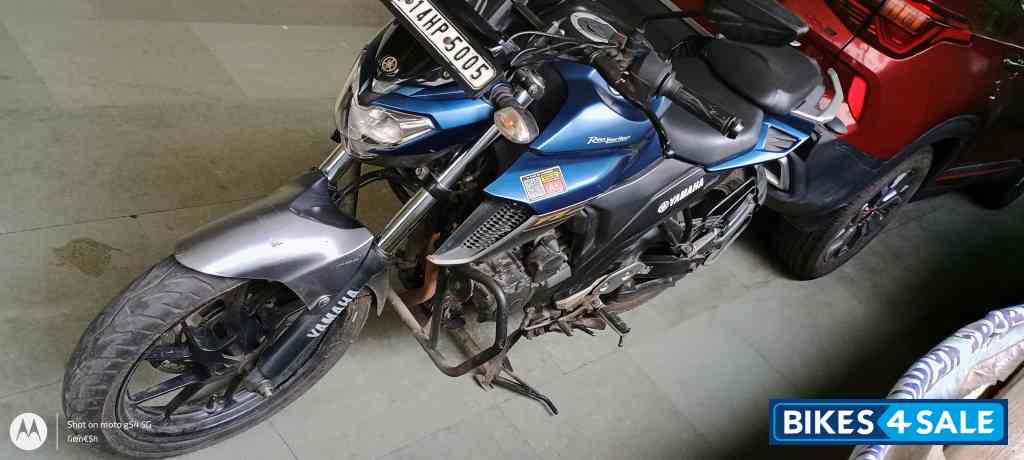 Yamaha FZ25