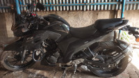 Black Yamaha FZ25