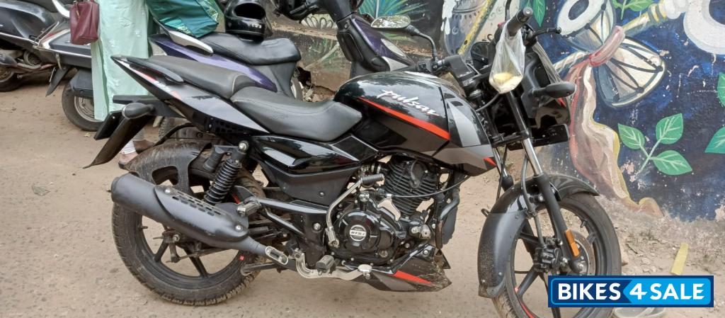 Bajaj Pulsar NS125 2022