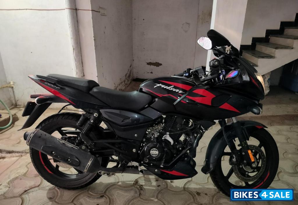 Black Decal Bajaj Pulsar 220F BS6