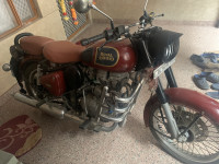 Chestnut Royal Enfield Classic 350