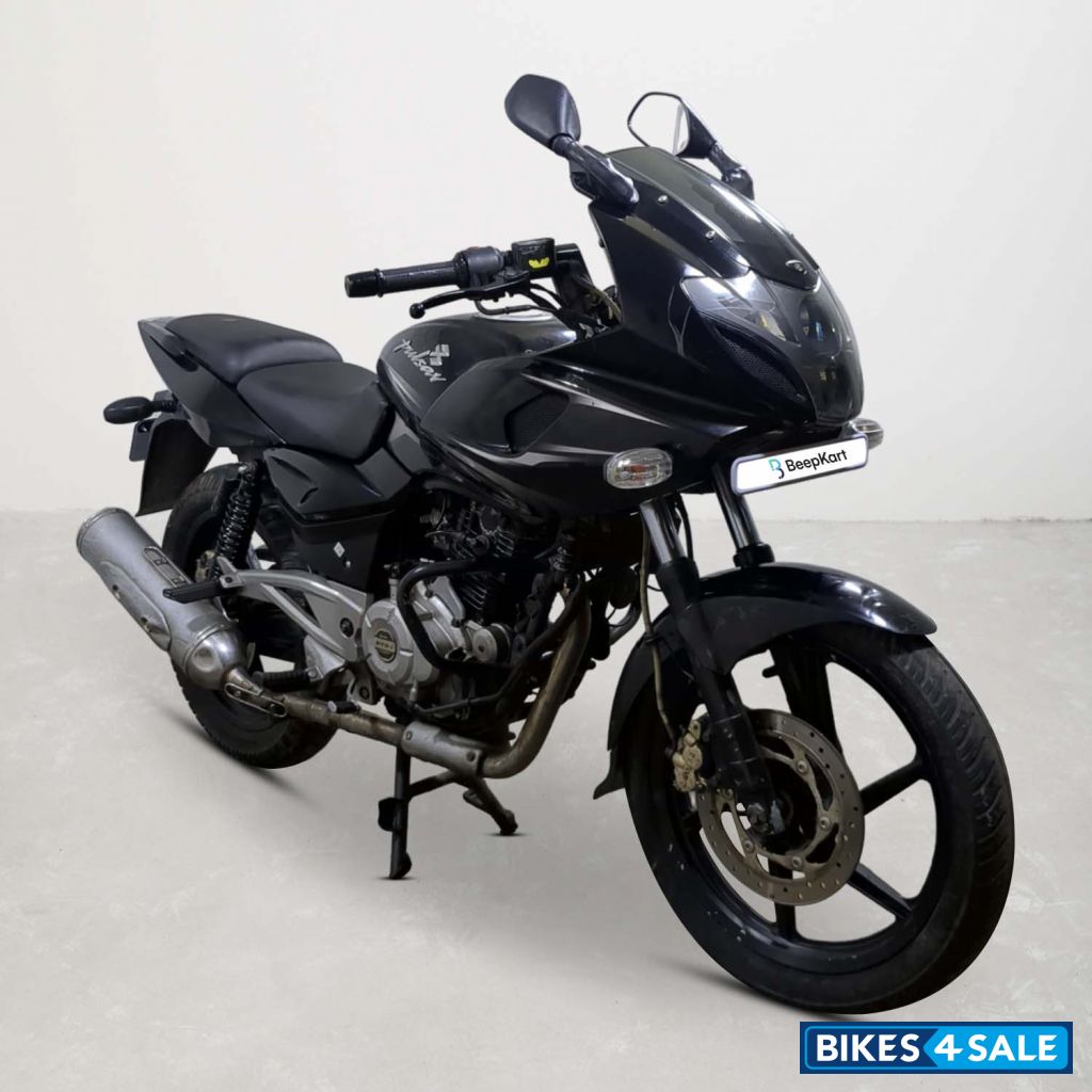 Bajaj Pulsar 220F