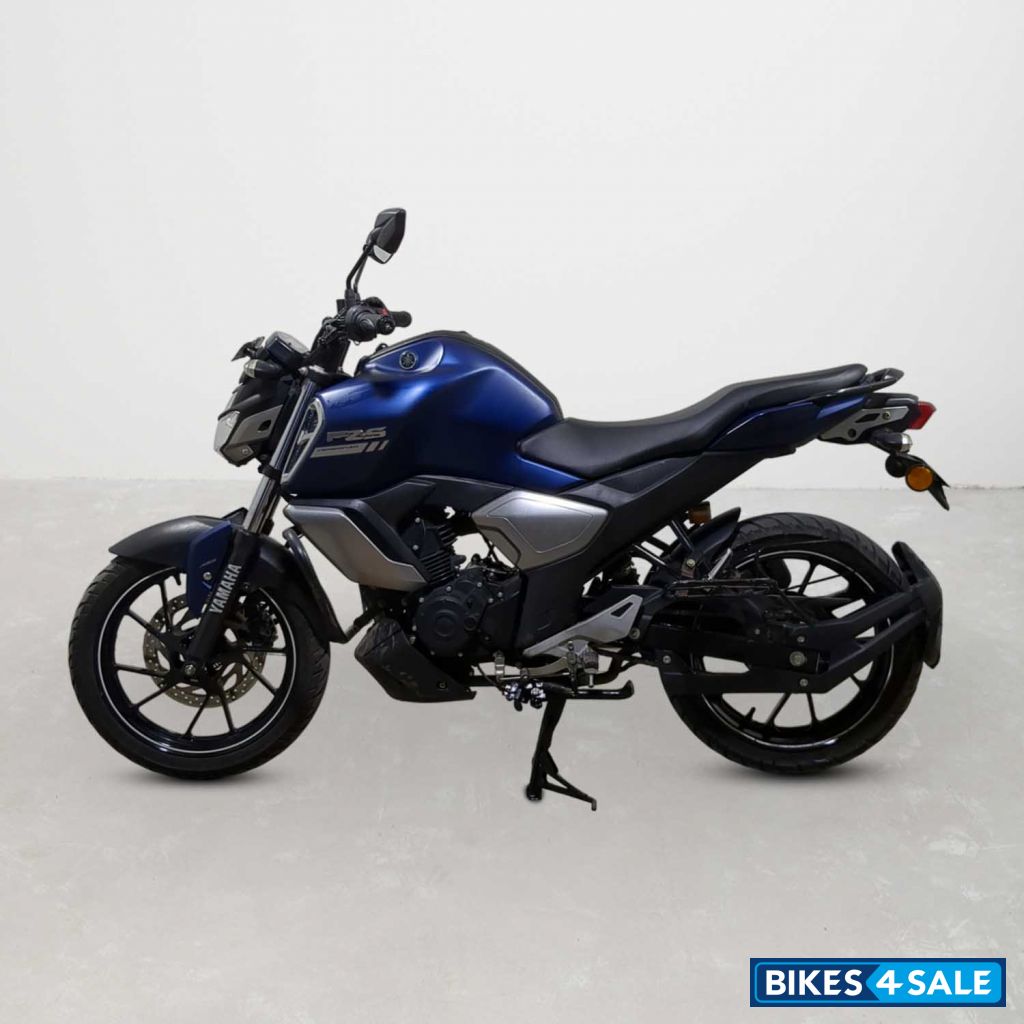 Yamaha FZ-S