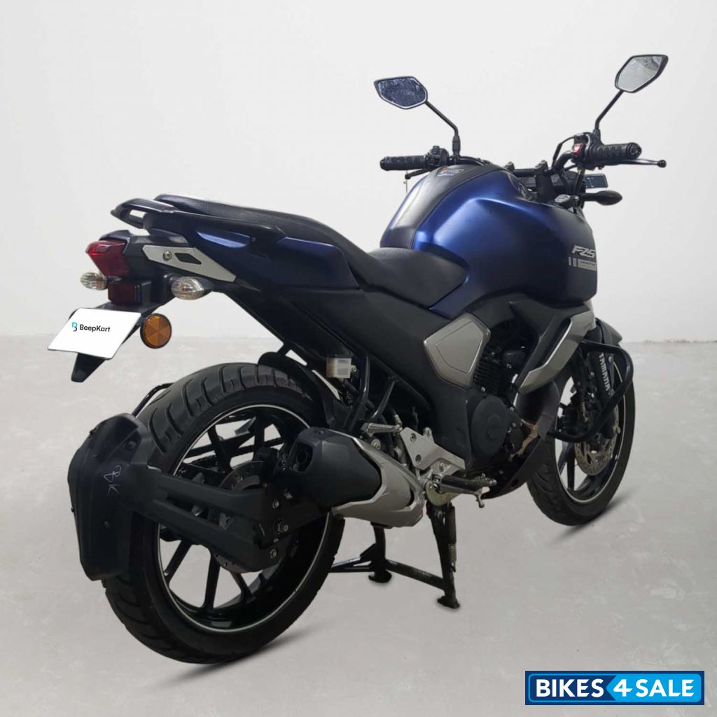 Yamaha FZ-S