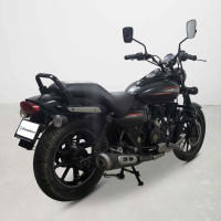 Bajaj Avenger Street 220