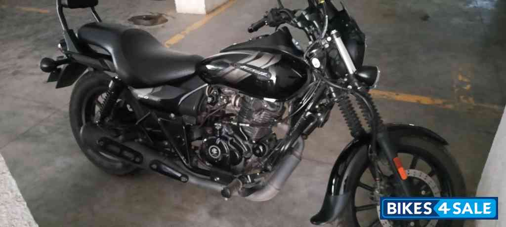 Black And Grey Bajaj Avenger Street 160