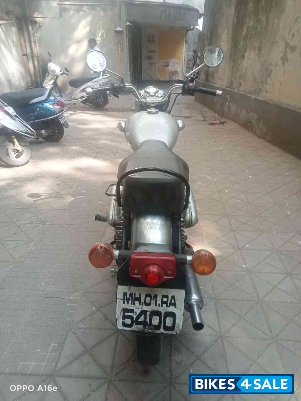 Silver Royal Enfield Silver Royal Enfield