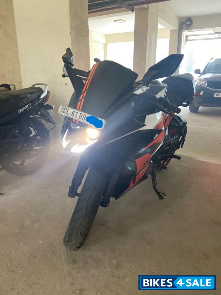 Black Orange KTM RC 200