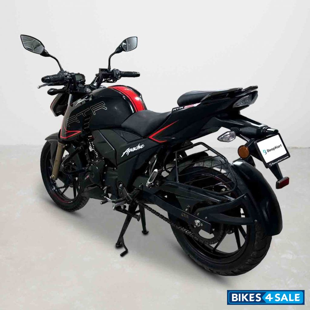 TVS Apache RTR 200 4V