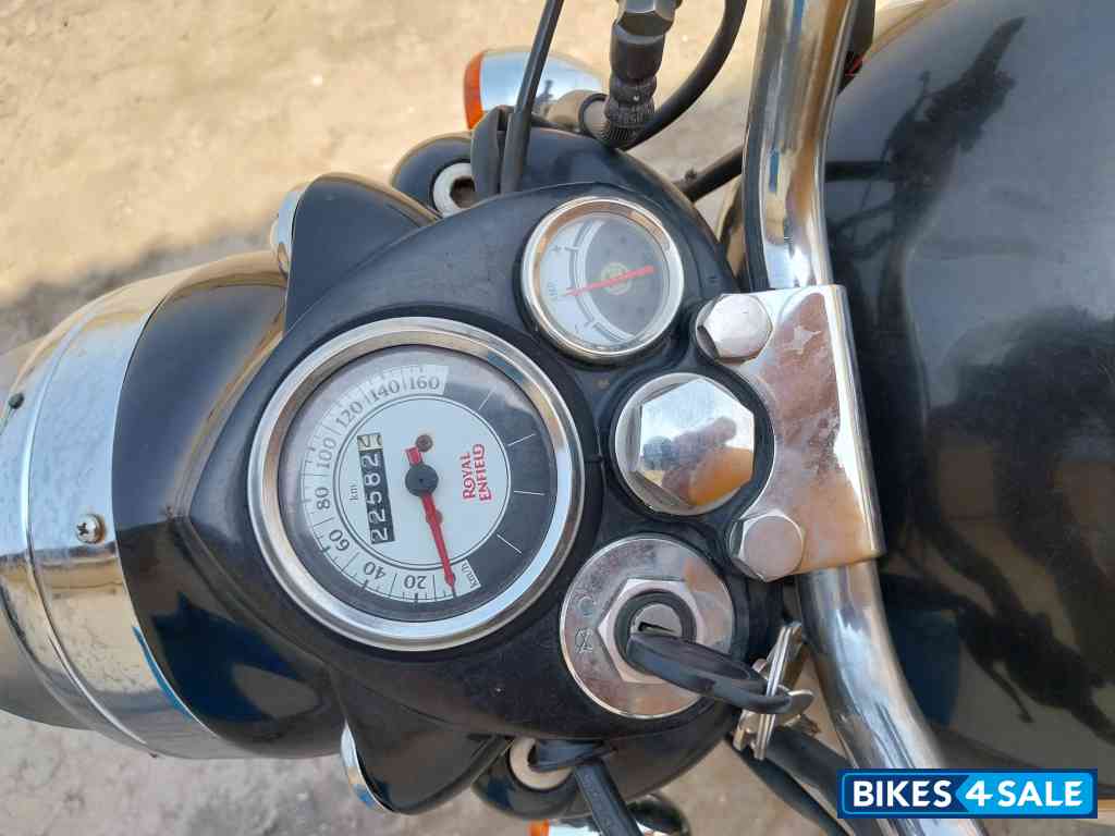 Black Royal Enfield Classic 350