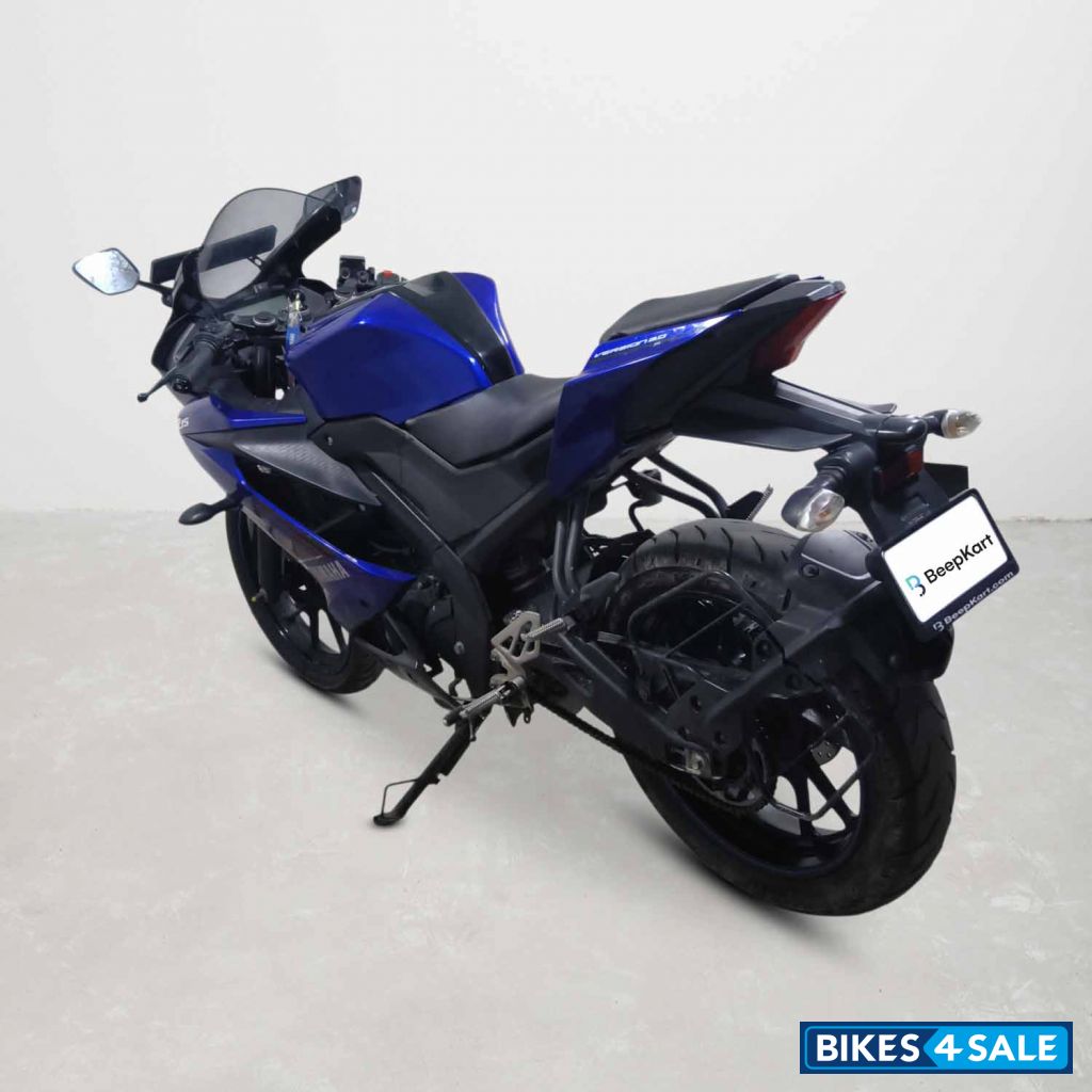 Yamaha YZF R15 V3