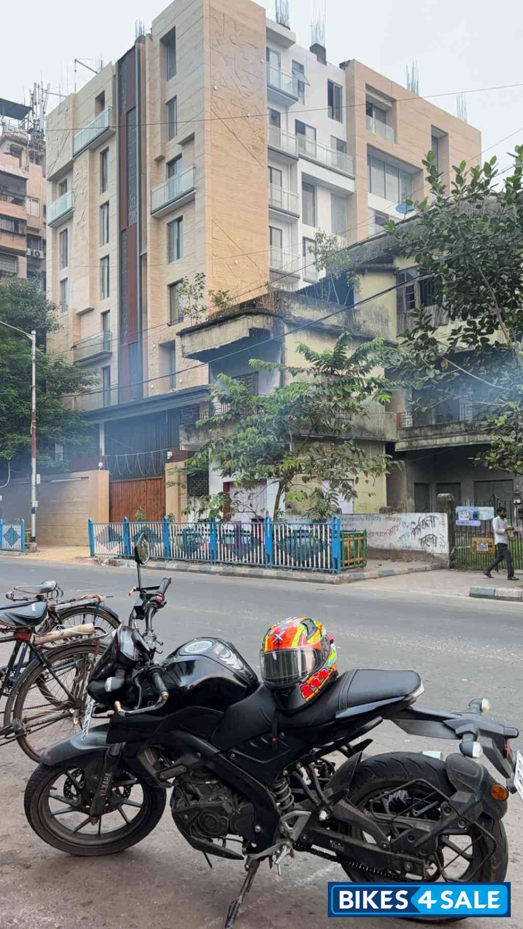 Metallic Black Yamaha MT-15 BS6