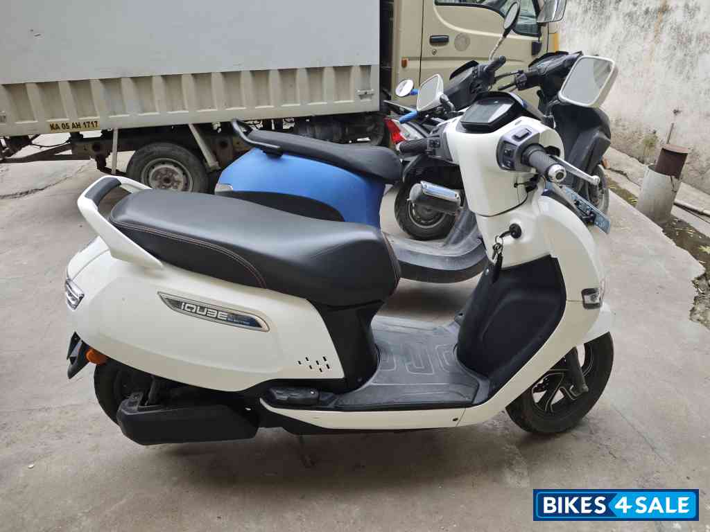 Pearl White TVS iQube Electric