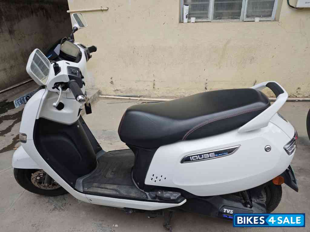 Pearl White TVS iQube Electric