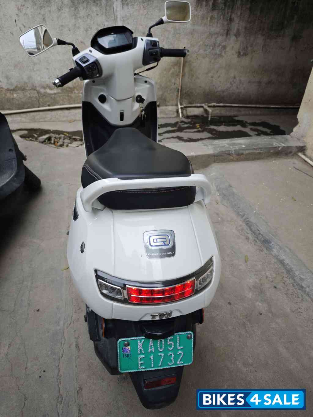 Pearl White TVS iQube Electric