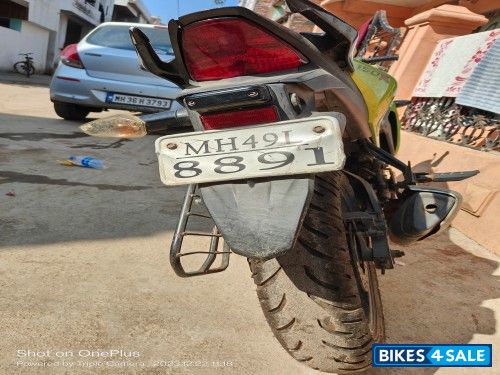 Green Honda CBR 150R