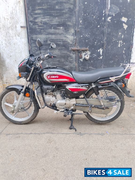 Black And Red Hero Splendor Plus