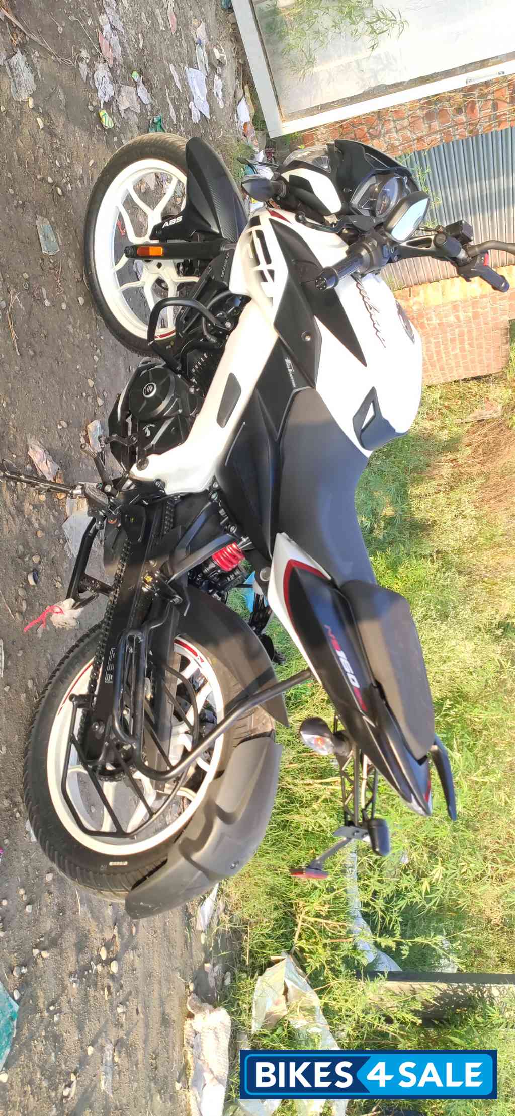 Bajaj Pulsar NS 160 BS6