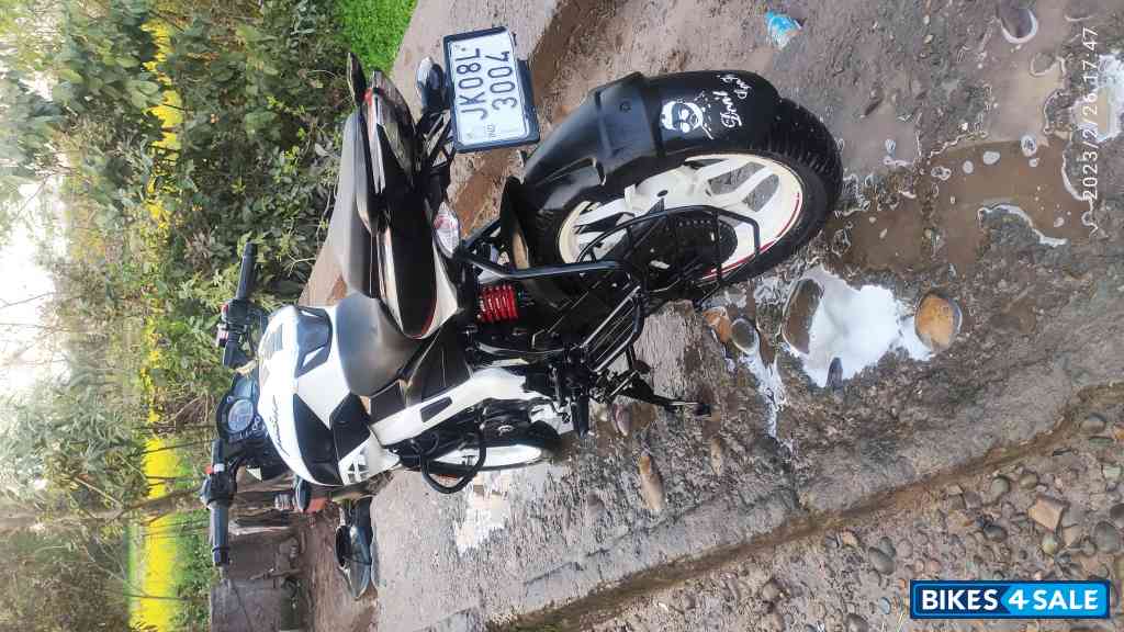 Bajaj Pulsar NS 160 BS6