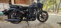 Royal Enfield Classic Stealth Black 2023 Model