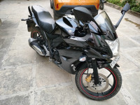 Black Suzuki Gixxer SF