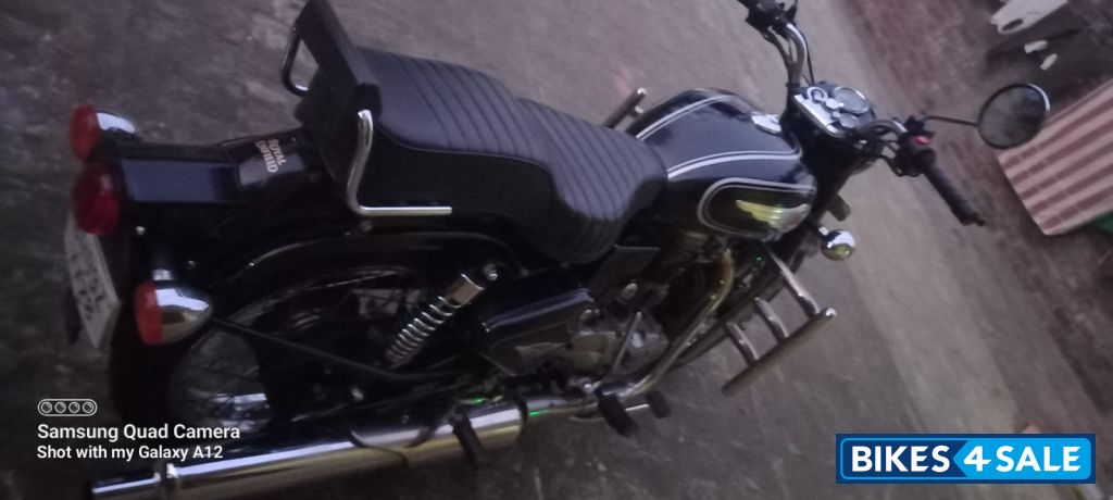 Black Royal Enfield Bullet Standard 500