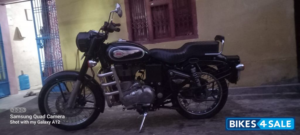 Black Royal Enfield Bullet Standard 500