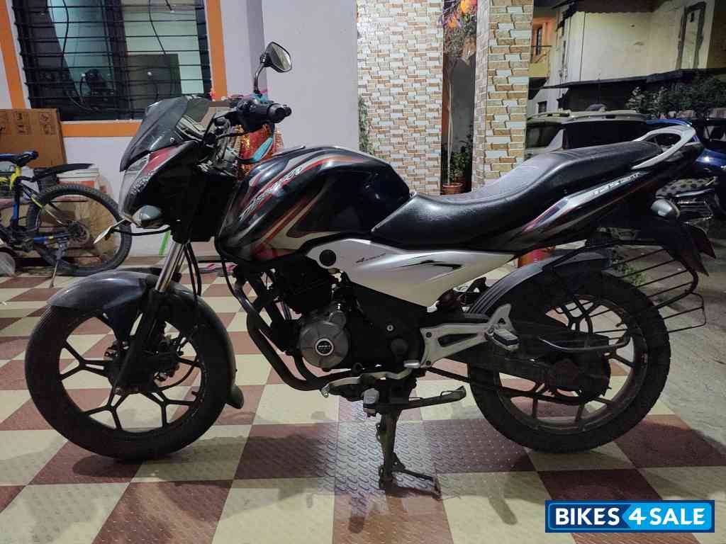 Bajaj Discover 125 ST